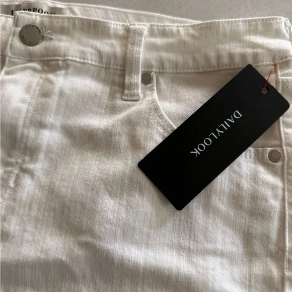 NWT Liverpool White Jean Shorts - Picture 2 of 9